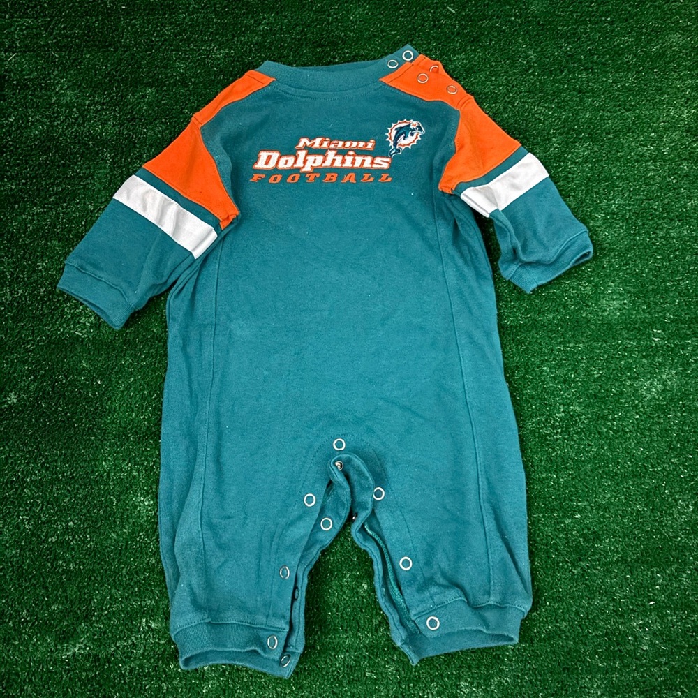 Dolphins Onesie & Bib Bundle